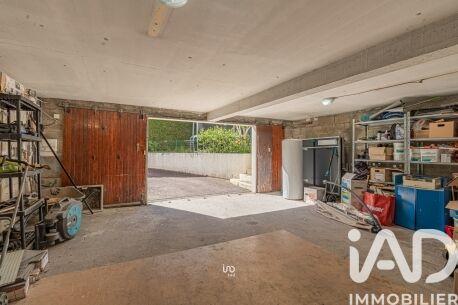 Maison - 185 m² - 8 pièces