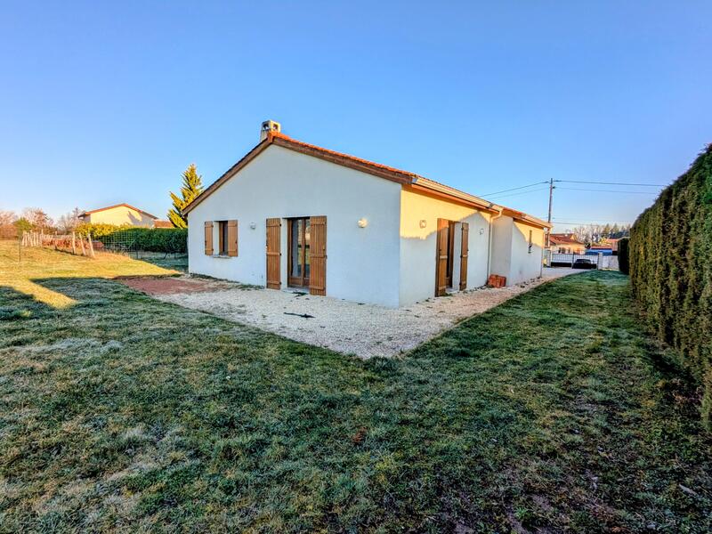 Maison - 90 m² - 4 pièces