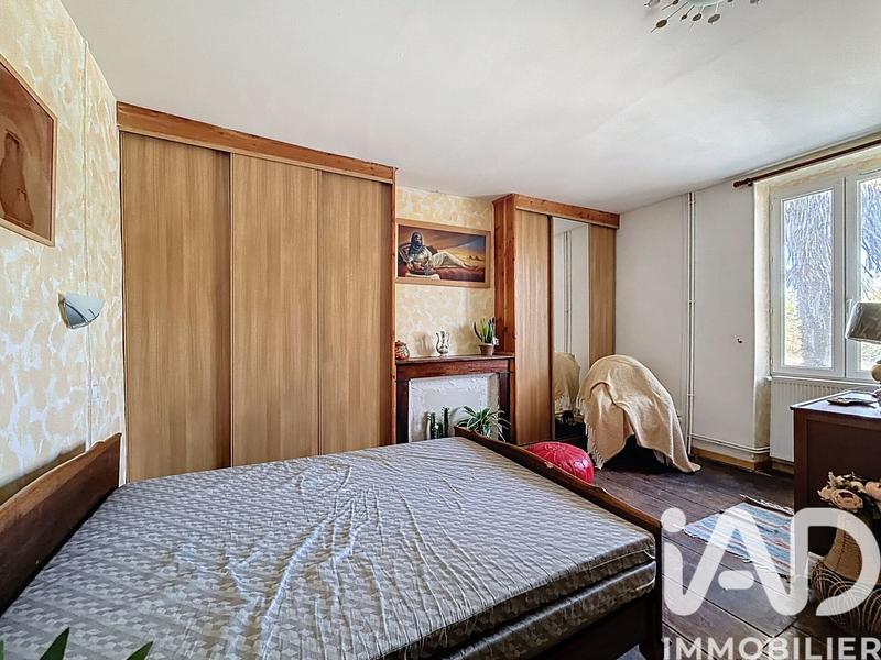 Maison - 290 m² - 6 pièces