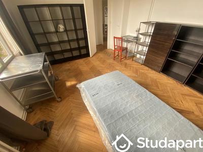 Chambre - 11 m² - 1 pièce