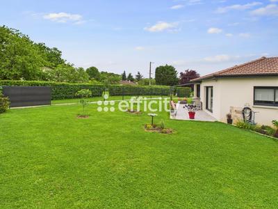 Maison - 142 m² - 5 pièces