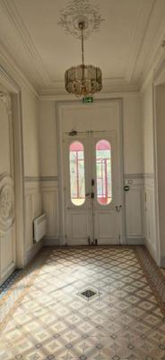 Demeure - 443 m² - 14 pièces