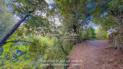 Terrain constructible - 750 m²