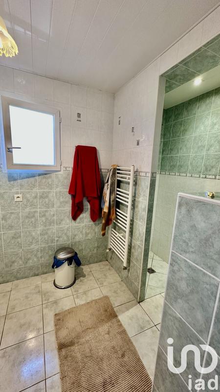 Maison - 228 m² - 8 pièces