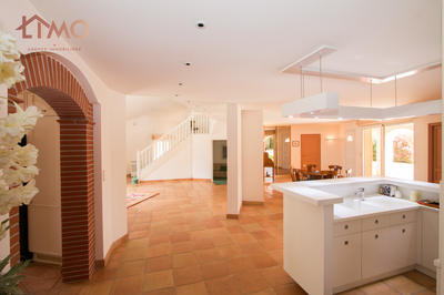 Maison - 344 m² - 7 pièces