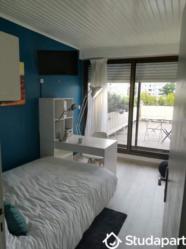 Chambre - 11 m² - 1 pièce