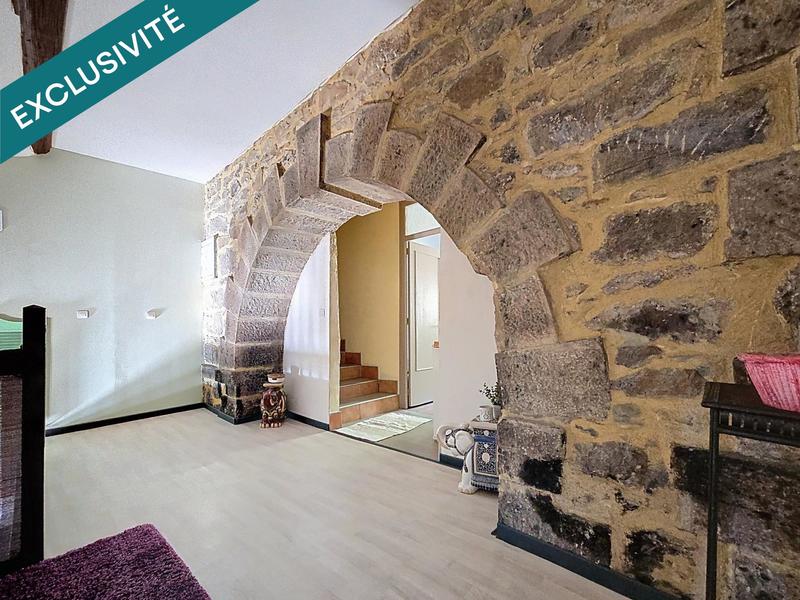 Maison - 230 m² - 10 pièces