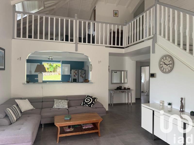 Maison - 200 m² - 10 pièces