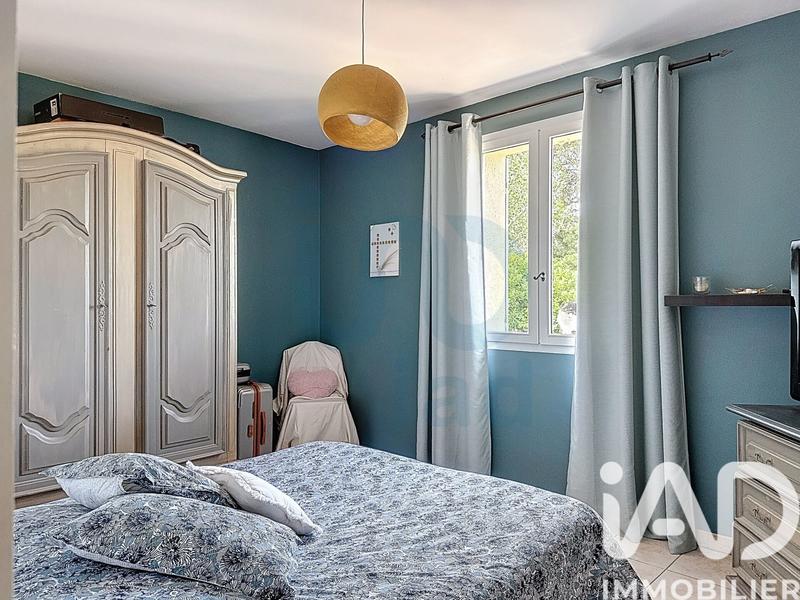 Maison - 250 m² - 6 pièces