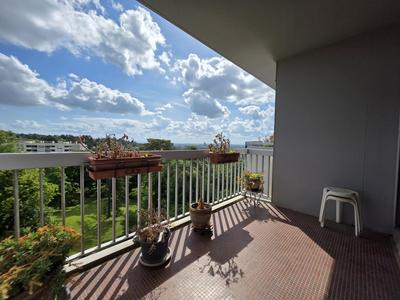 Appartement - 75 m² - 3 pièces