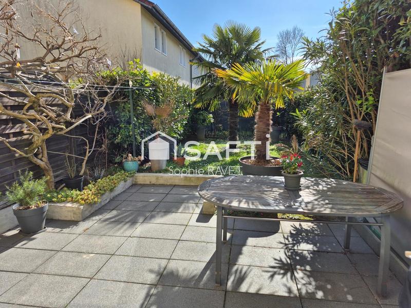 Maison de ville - 94 m² - 4 pièces