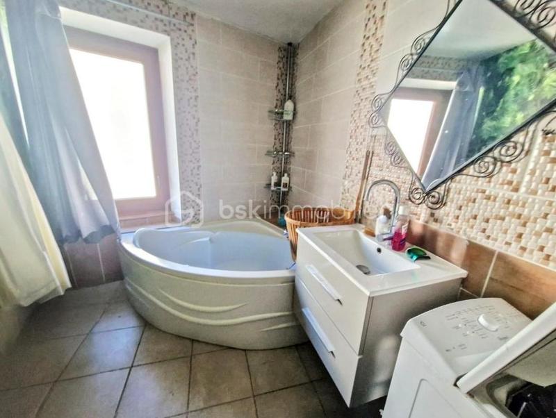 Maison de village - 112 m² - 4 pièces