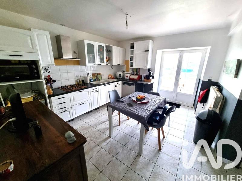 Maison de village - 224 m² - 9 pièces