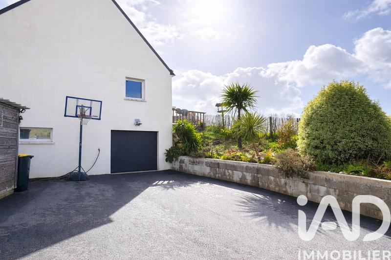 Maison - 97 m² - 5 pièces