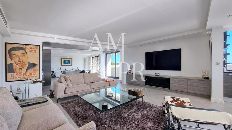 Appartement - 200 m² - 4 pièces