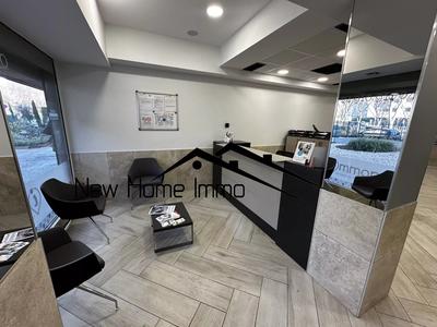 Local commercial - 100 m² - 2 pièces