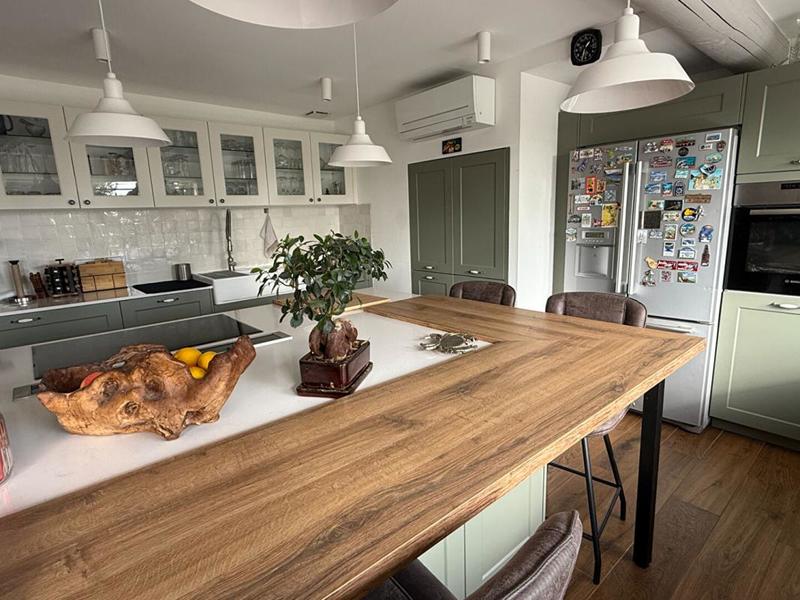 Maison - 198 m² - 7 pièces