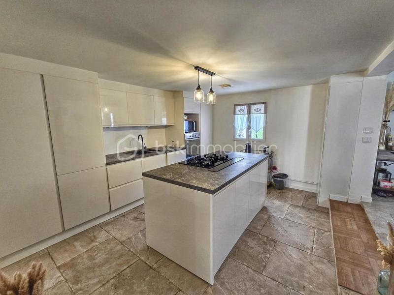 Corps de ferme - 186 m² - 7 pièces