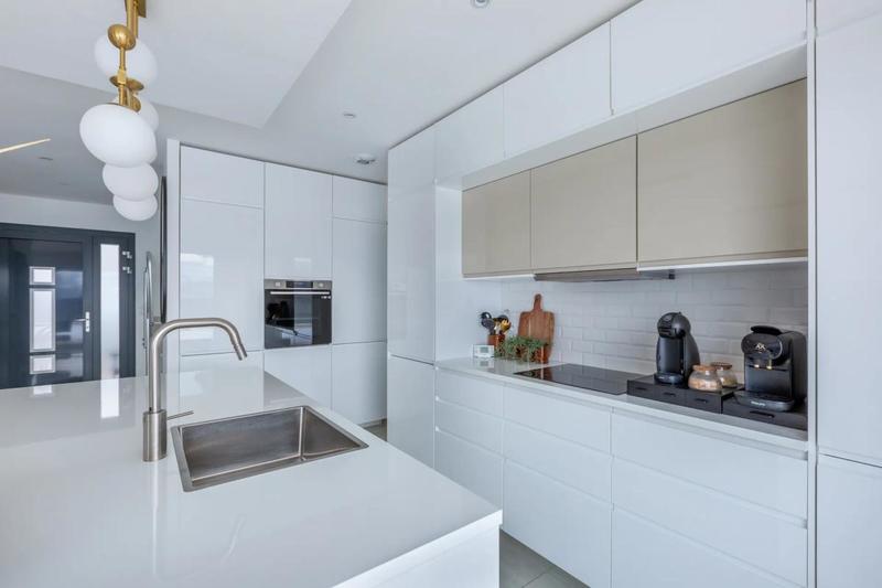 Maison - 142 m² - 6 pièces