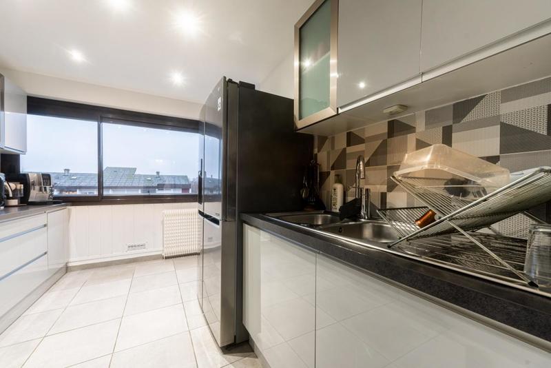 Appartement - 98 m² - 5 pièces