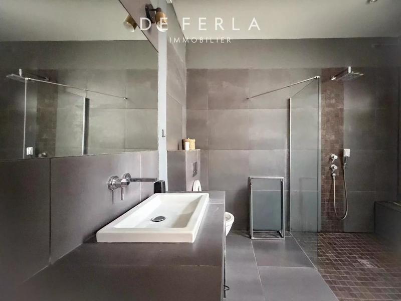 Appartement - 102 m² - 4 pièces