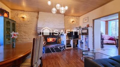 Maison - 182 m² - 9 pièces