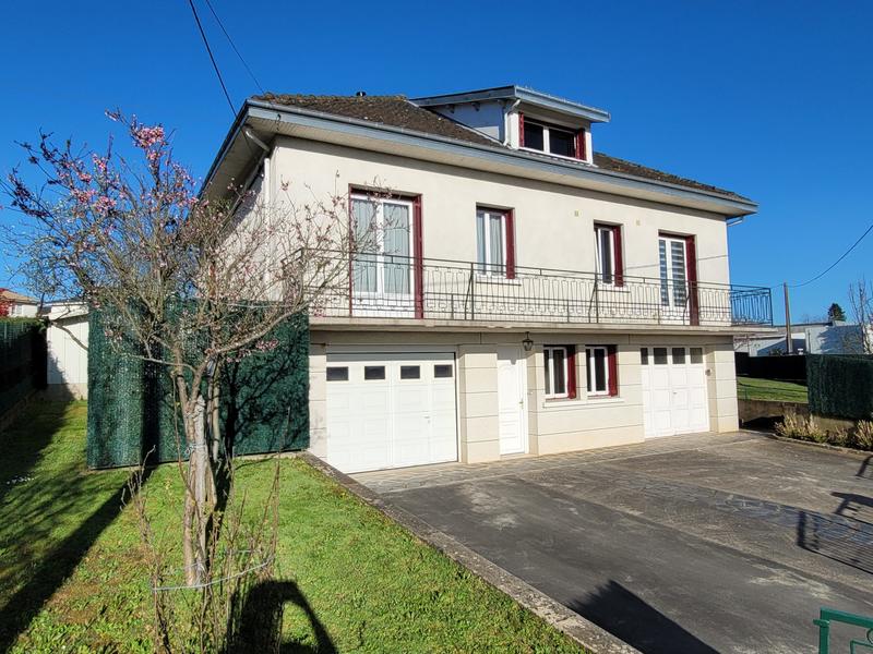 Maison - 98 m² - 5 pièces