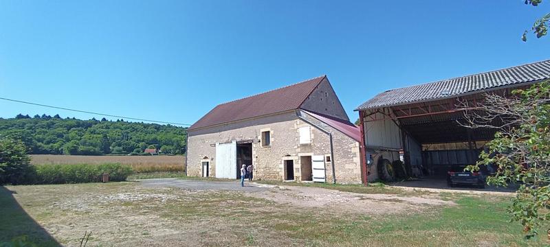 Maison - 1 000 m² - 3 pièces