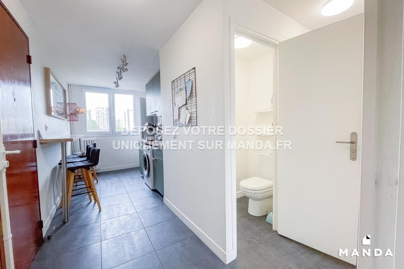 Chambre - 12 m² - 4 pièces