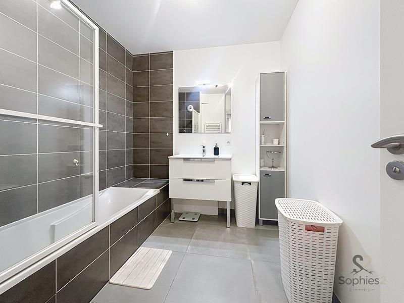 Appartement - 65 m² - 3 pièces