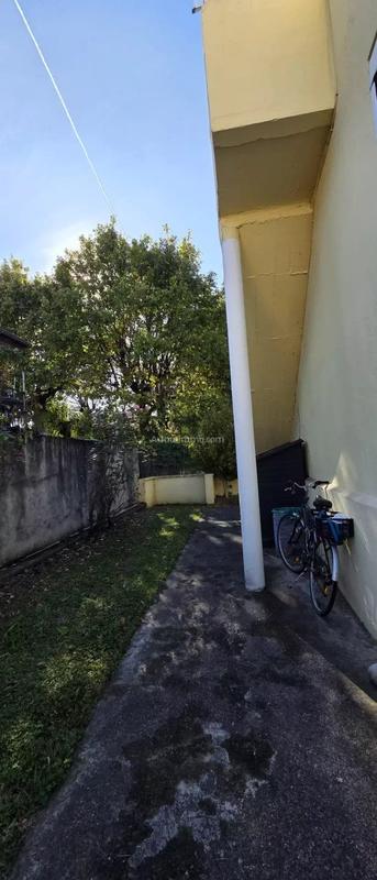 Immeuble - 145 m² - 6 pièces