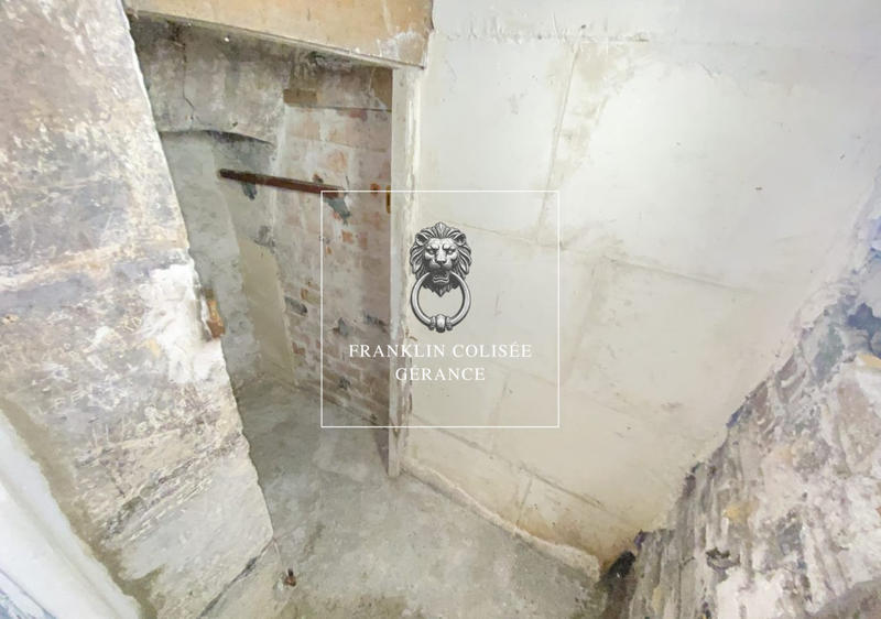 Parking / Garage - 3 m²