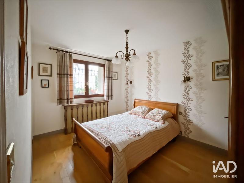 Maison - 174 m² - 8 pièces