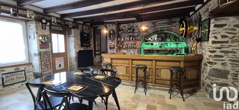 Maison - 222 m² - 6 pièces