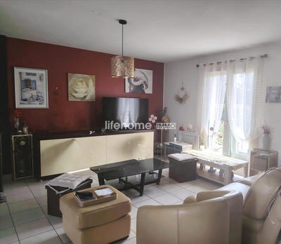 Maison - 93 m² - 4 pièces