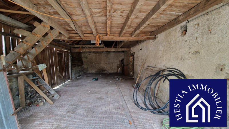 Maison - 240 m² - 8 pièces