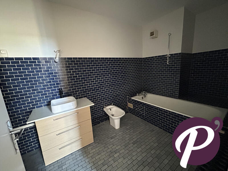 Appartement - 110 m² - 4 pièces