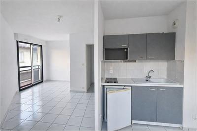 Studio - 25 m² - 1 pièce