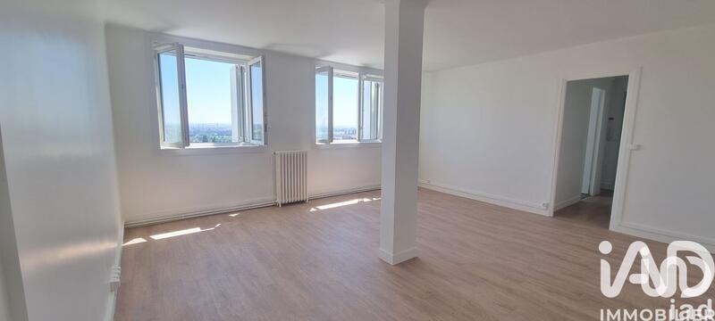 Appartement - 90 m² - 5 pièces