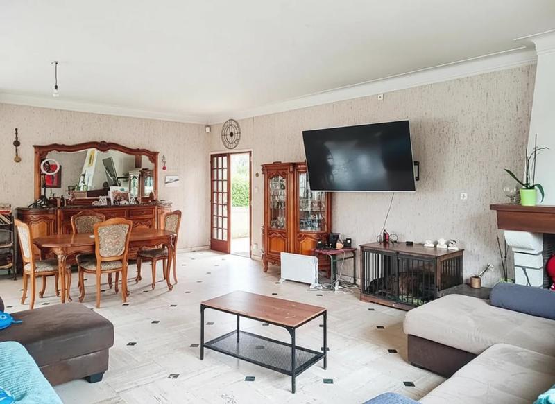 Maison - 252 m² - 7 pièces