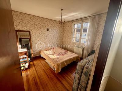 Maison - 80 m² - 5 pièces