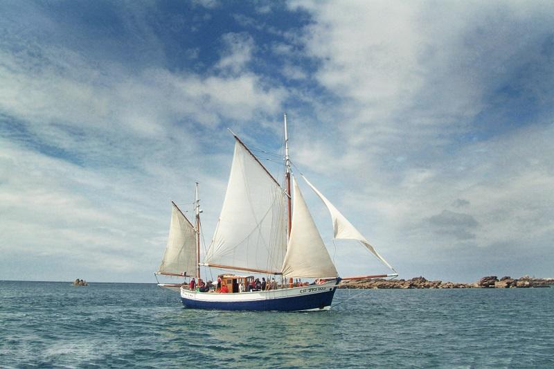 Journée balade dans les îles Chausey à bord du vieux gréement le Charles Marie