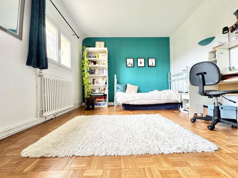 Maison - 186 m² - 8 pièces