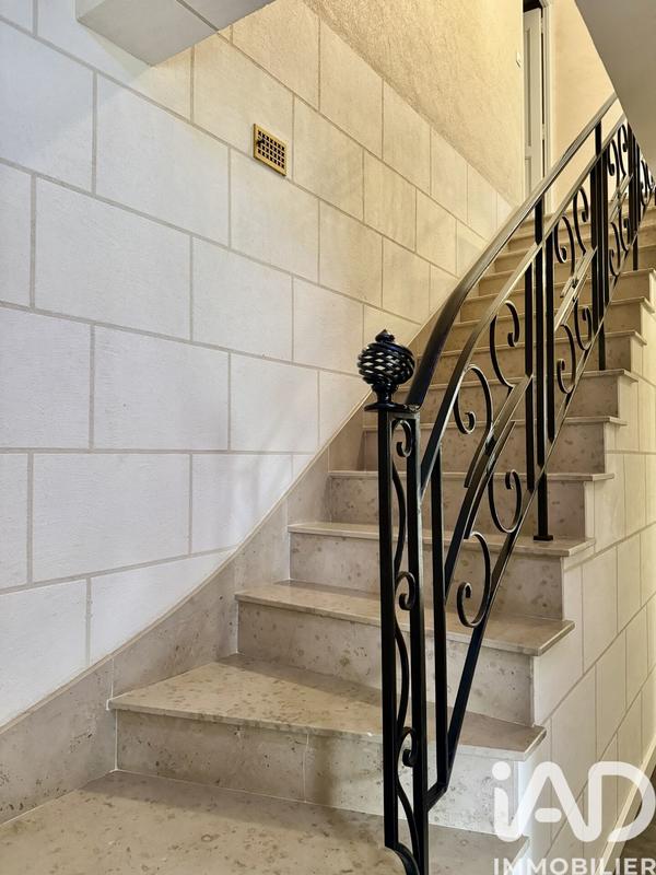 Maison - 167 m² - 8 pièces