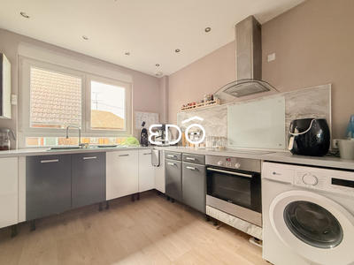 Appartement - 94 m² - 5 pièces