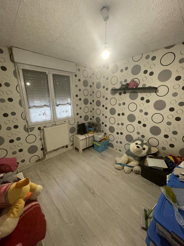 Maison - 152 m² - 9 pièces