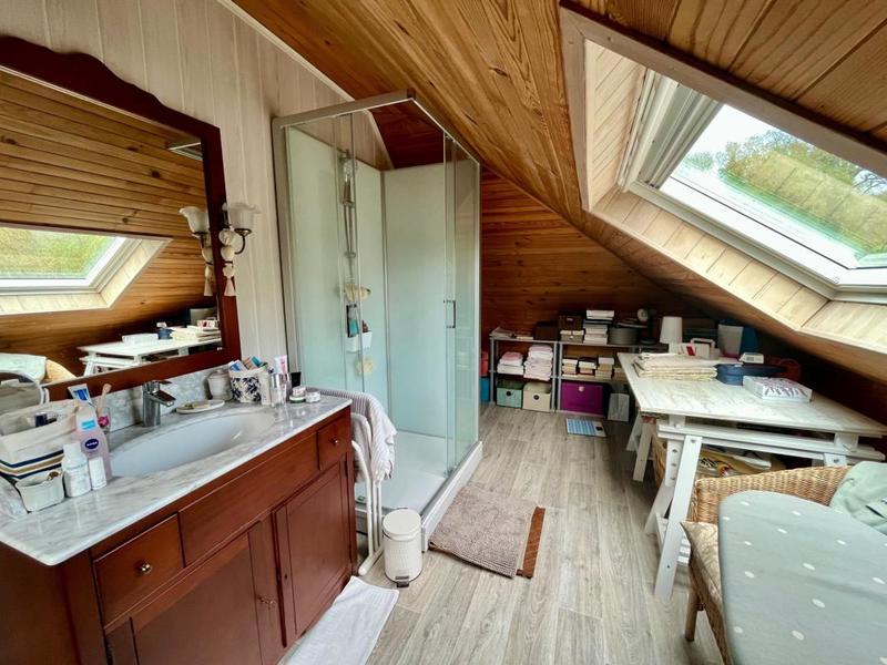 Maison - 171 m² - 7 pièces