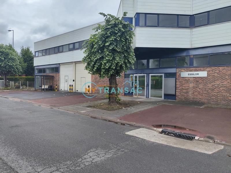 Local d'activité / Entrepôt - 1 418 m²