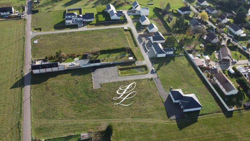 Terrain de lotissements - 843 m²