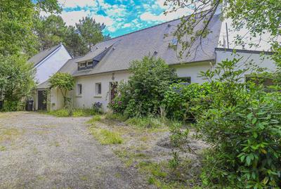 Maison - 250 m² - 10 pièces